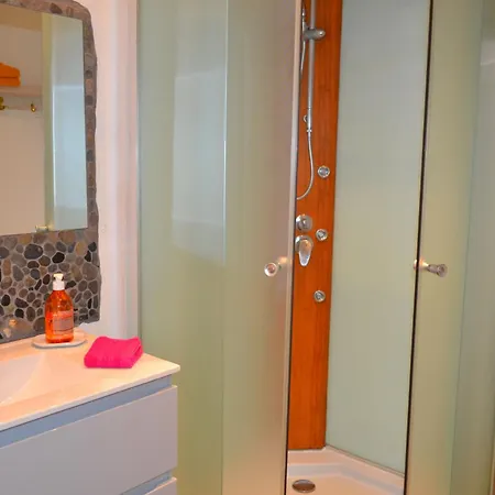 Maison De La Vigne Πανσιόν Venzolasca