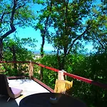 Maison De La Vigne ゲストハウス 3*