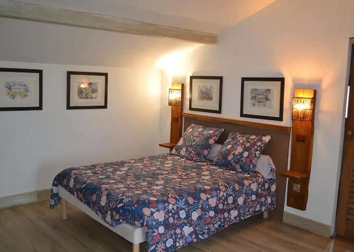 ゲストハウス Maison De La Vigne Venzolasca