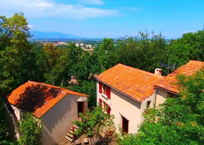 Maison De La Vigne ゲストハウス 3*